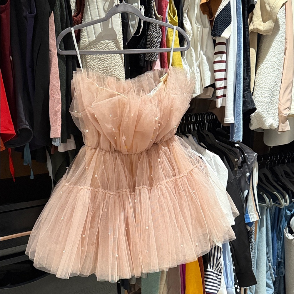 UNTAMED PETALS BY AMANDA JUDGE Peach Mini Dress
